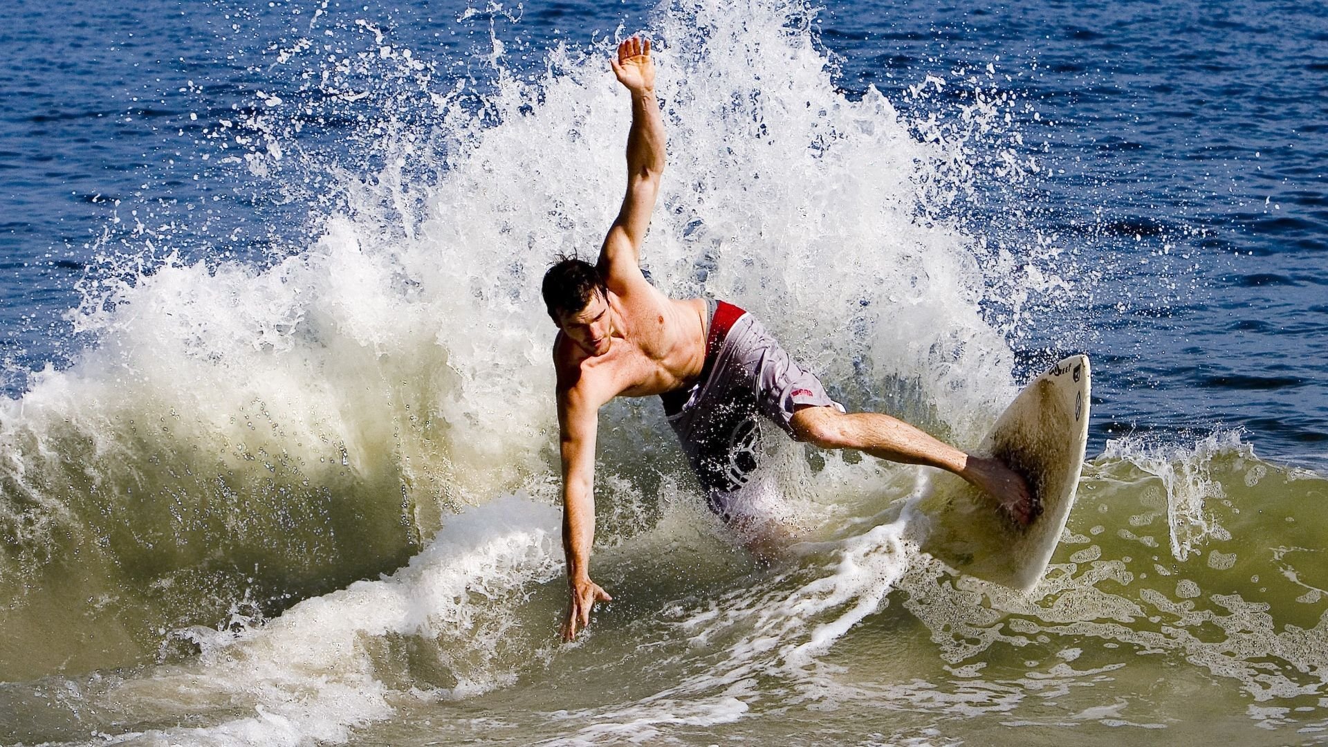 西班牙骑手安娜·洛佩兹在国际马术大奖赛中取得个人最佳成绩。