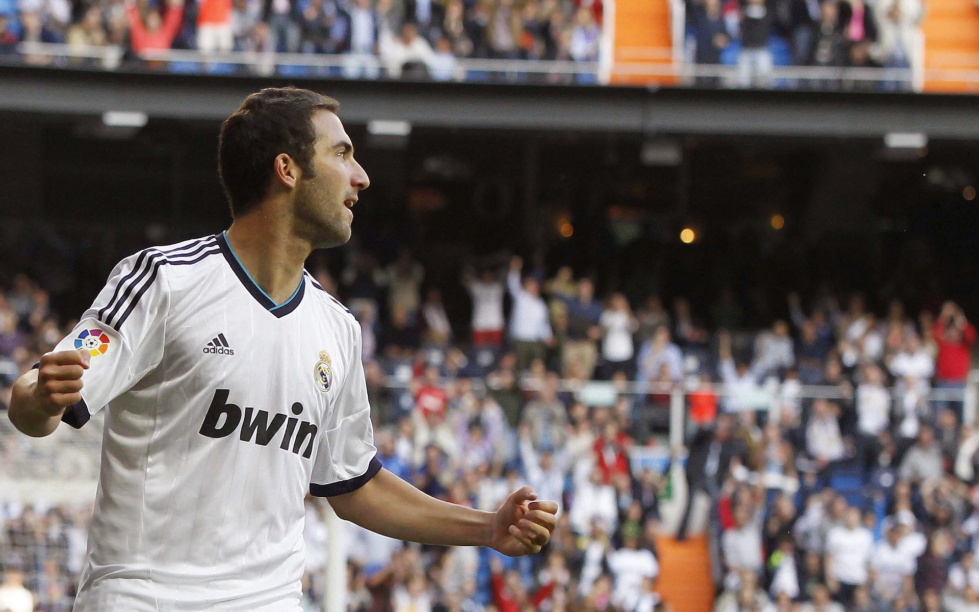 “德甲最后冲刺阶段，领跑队伍战意十足”，德甲最新一轮战报