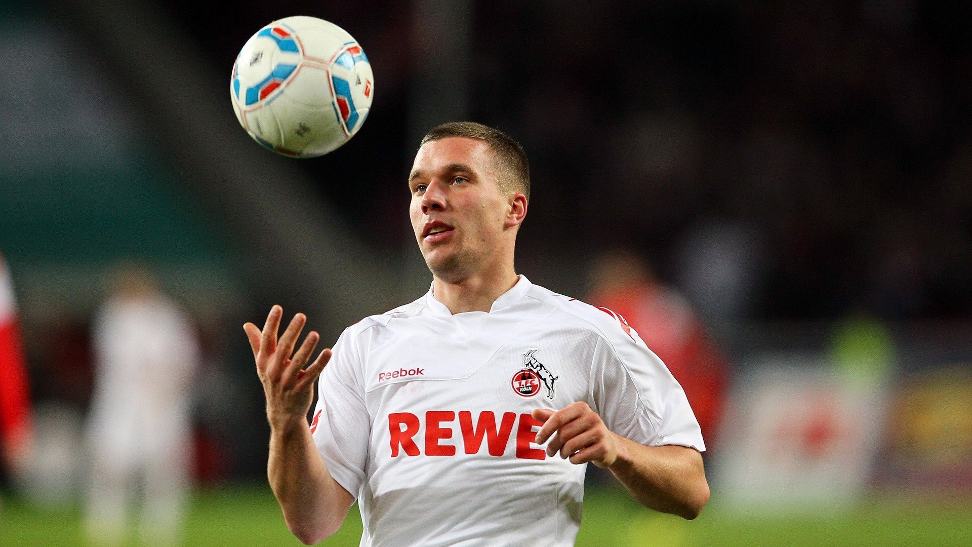 爱游戏登录入口-哥伦比亚队前锋洛佩斯在巴黎奥运会上表现出色，哥伦比亚球队队员